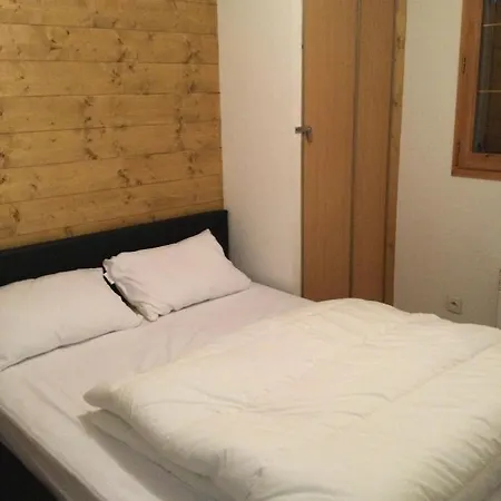 6 Personnes * لو دوز آلب