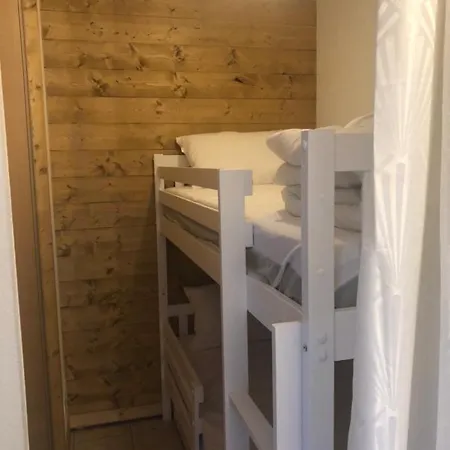 6 Personnes شقة *